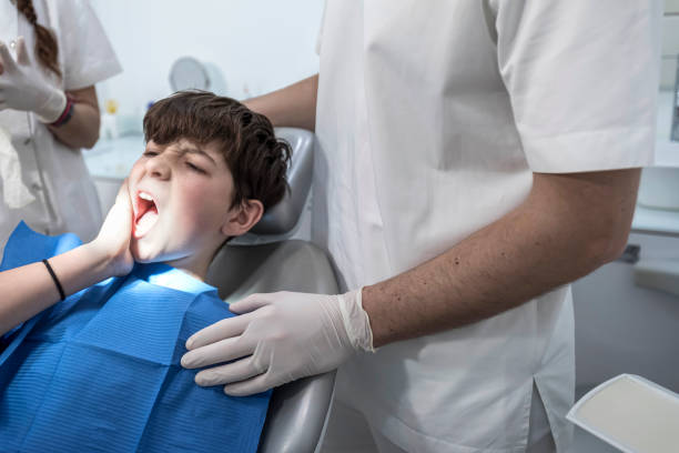 Best Emergency Tooth Extraction in Owosso, MI